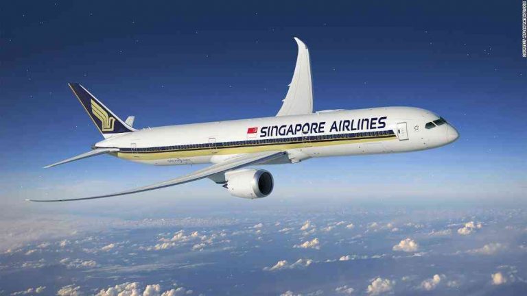 Singapore Airlines to require crew to get flu shot